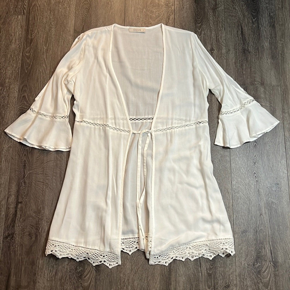 NWOT - Oasis 🇬🇧 Cold Shoulder Cover Up